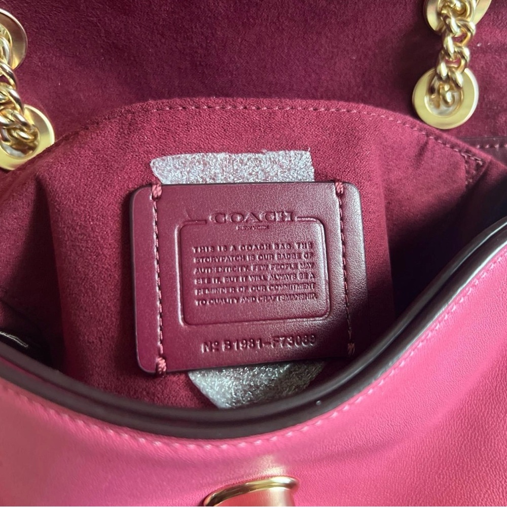 Coach Vibrant Pink Shoulder Bag with Gold Chain - Picture 6 of 6